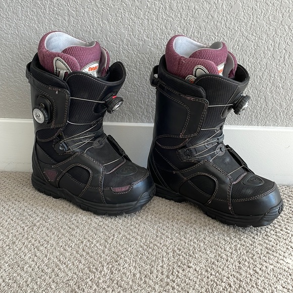 Shoes Womens 32 Snowboard Boots Poshmark